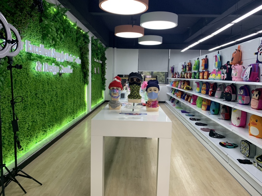 Zupełnie nowy salon wystawowy produktów o powierzchni 1000 metrów kwadratowych