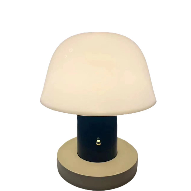 Nowa designerska lampa stołowa Mushroom Home ze sterowaniem dotykowym